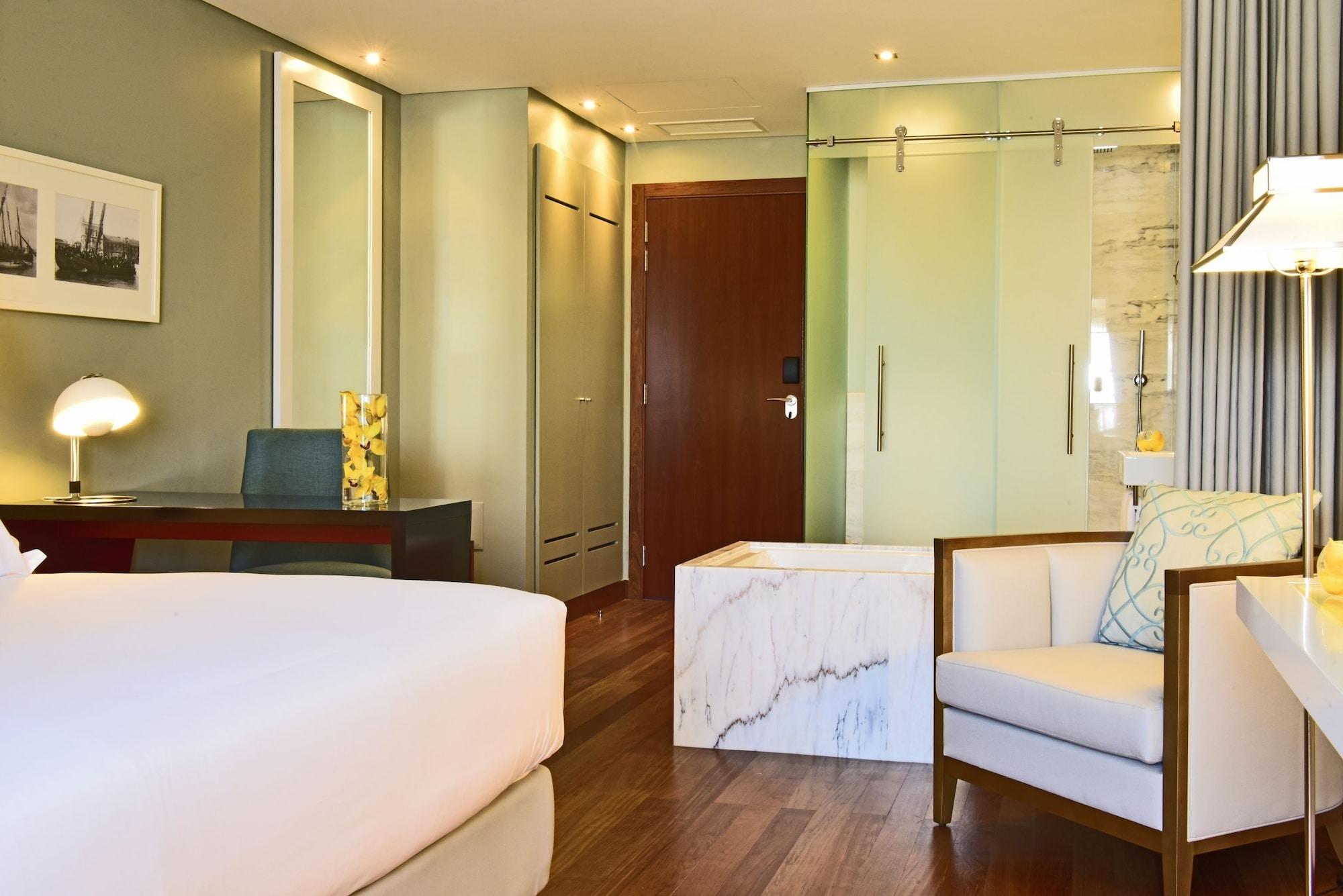 De - Small Luxury Of The World 5* Lisbon